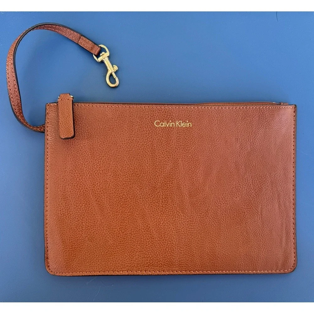 Calvin Klein Leather Wristlet‎ Small Clutch Bag Wallet Tan Neutral